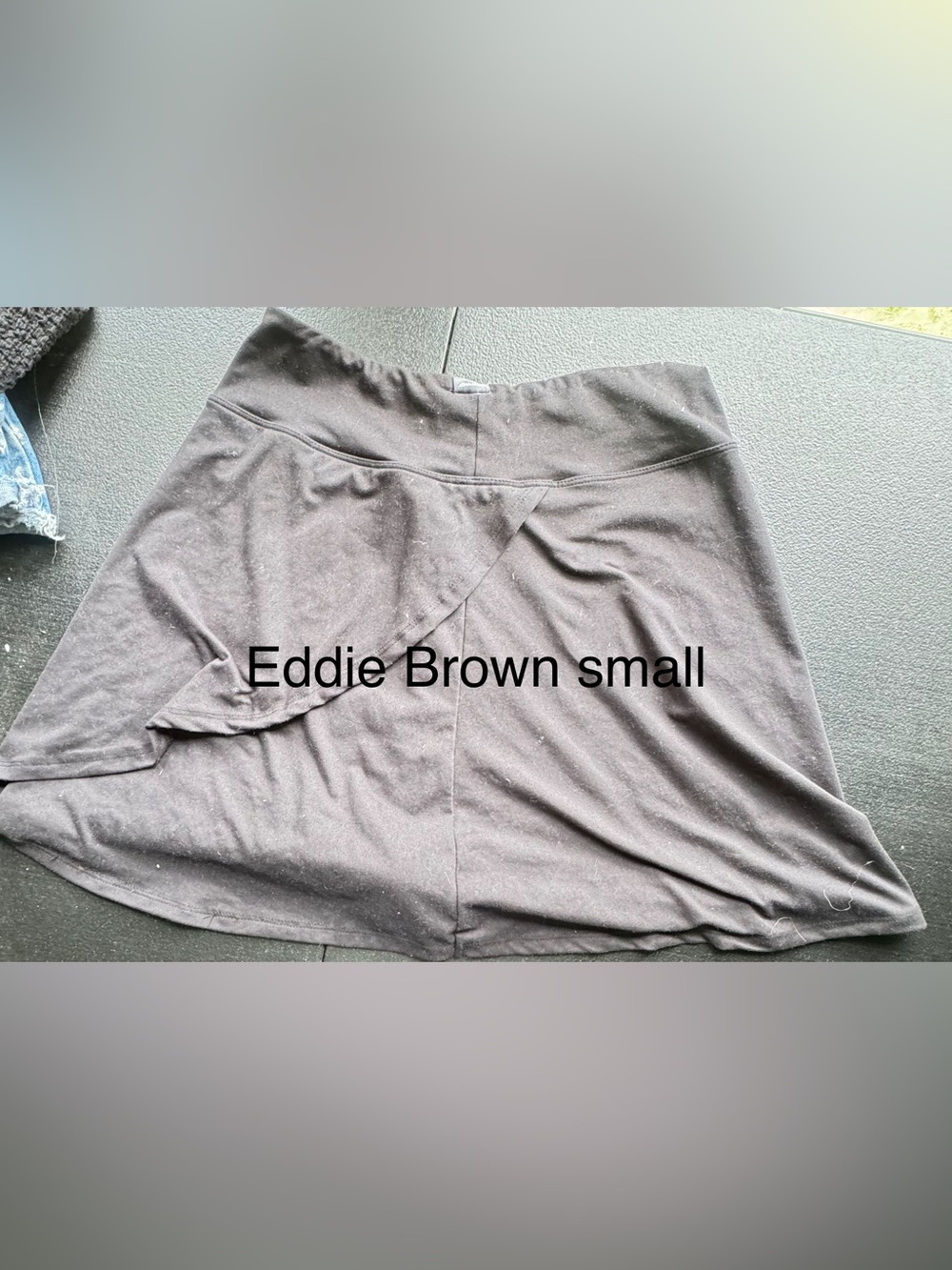 All shorts and skirts 3 for 20!
Eddie Bauer Black A-Line Skirt - Women's Small
